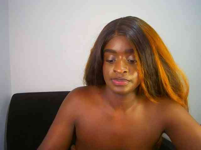 HannahCox19 webcam