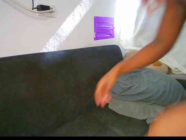 HannahCox19 webcam