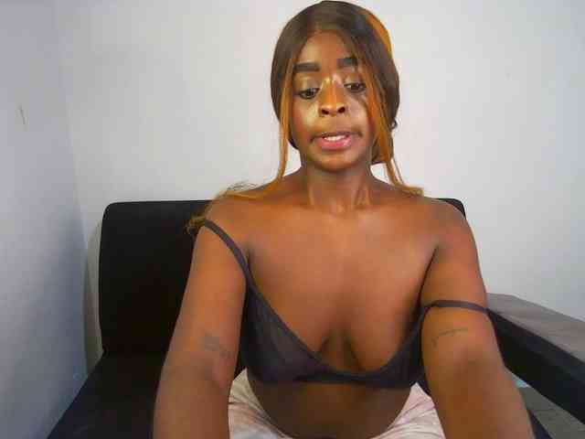 HannahCox19 webcam