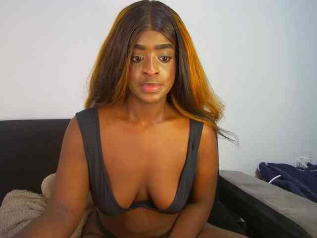 HannahCox19 webcam