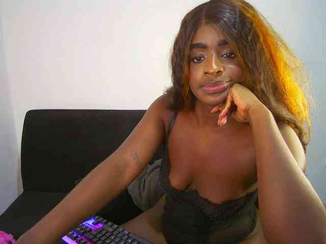 HannahCox19 webcam