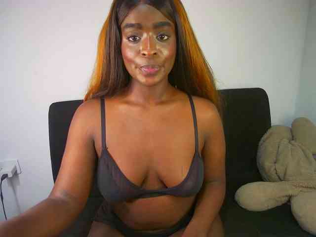 HannahCox19 webcam