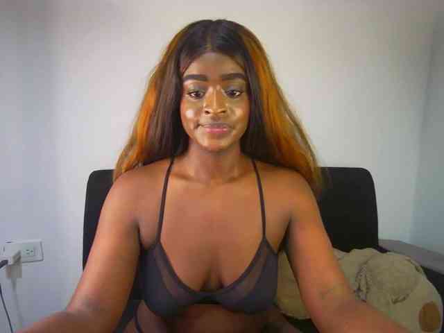 HannahCox19 webcam