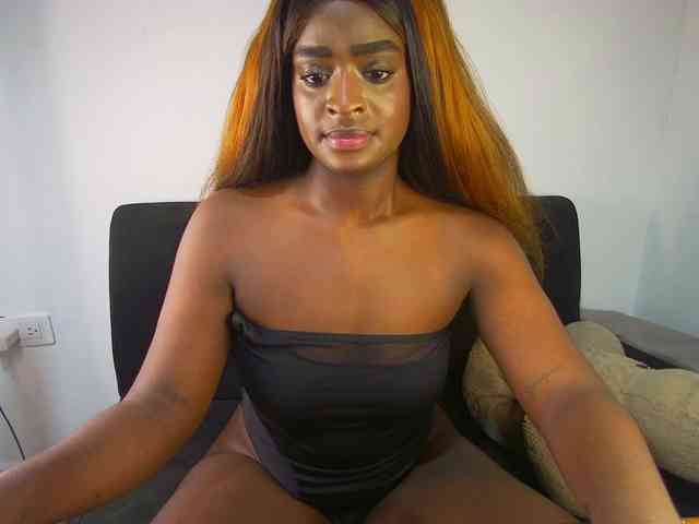 HannahCox19 webcam
