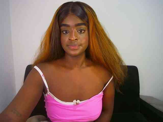 HannahCox19 webcam