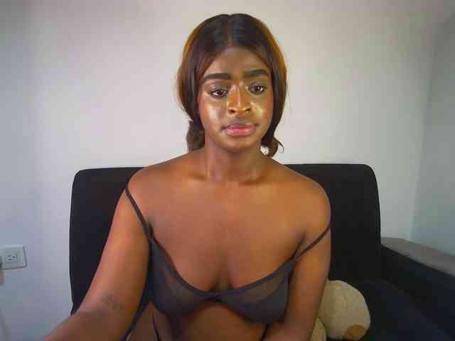 HannahCox19 webcam