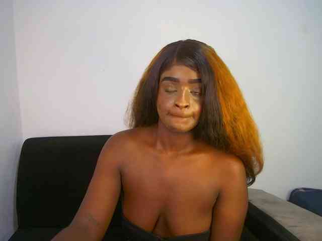 HannahCox19 webcam