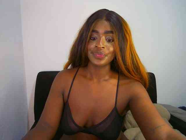 HannahCox19 webcam
