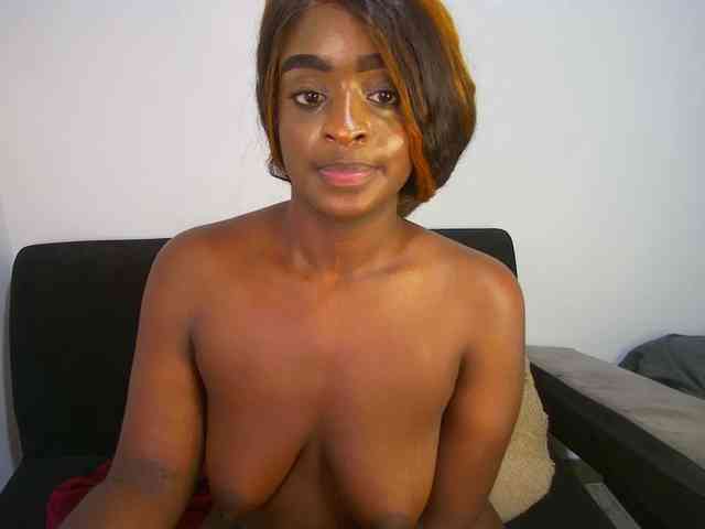 HannahCox19 webcam