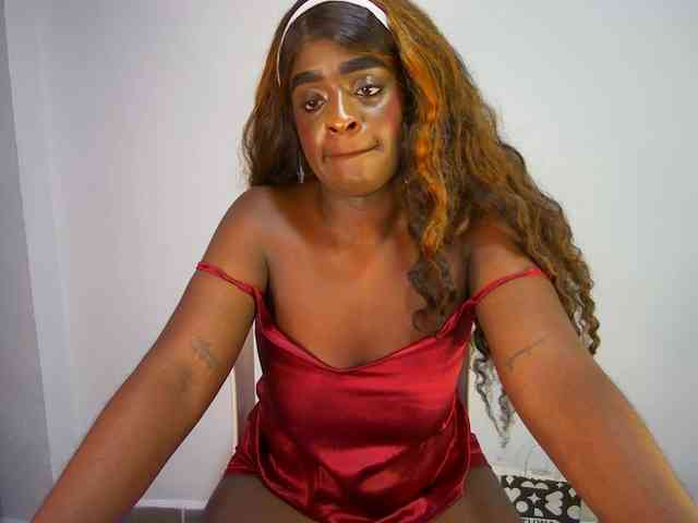 Amara__R1 webcam