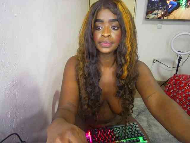Amara__R1 webcam