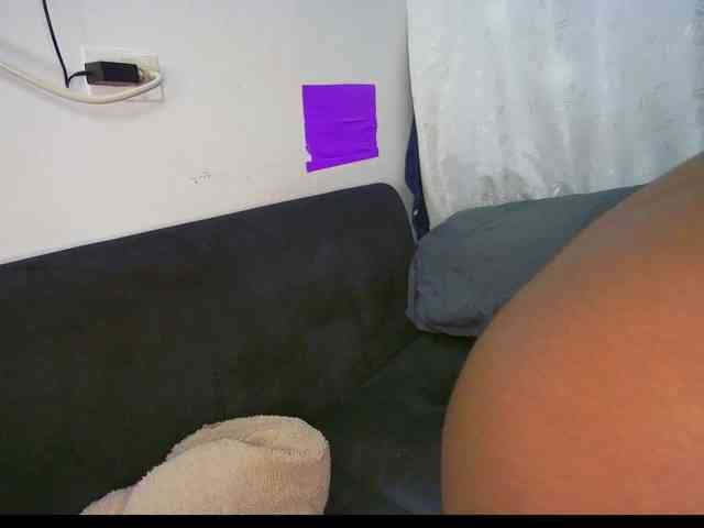 HannahCox19 webcam