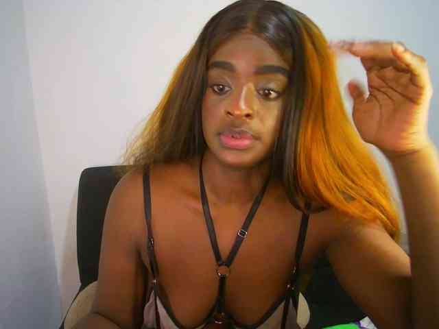 HannahCox19 webcam