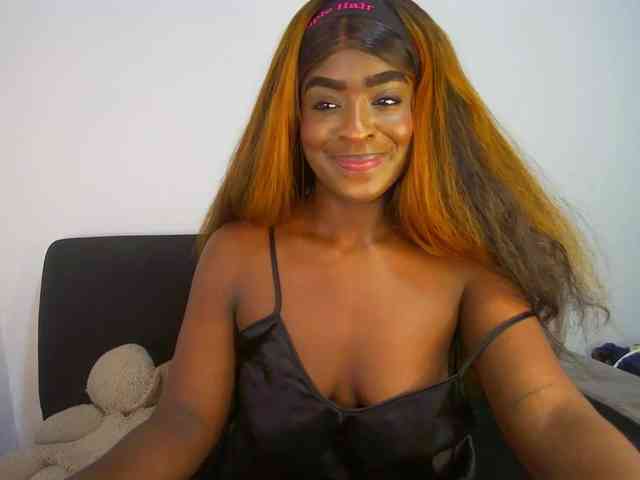 HannahCox19 webcam