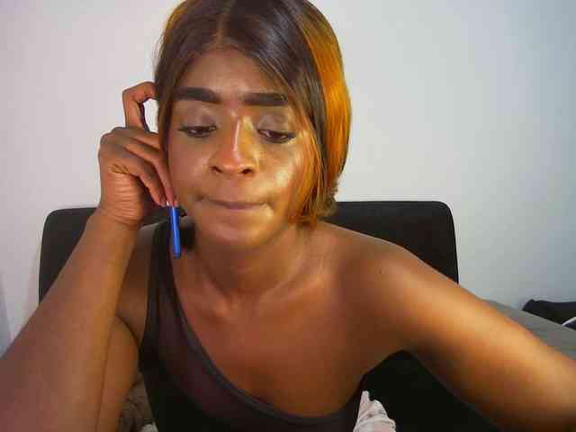 HannahCox19 webcam