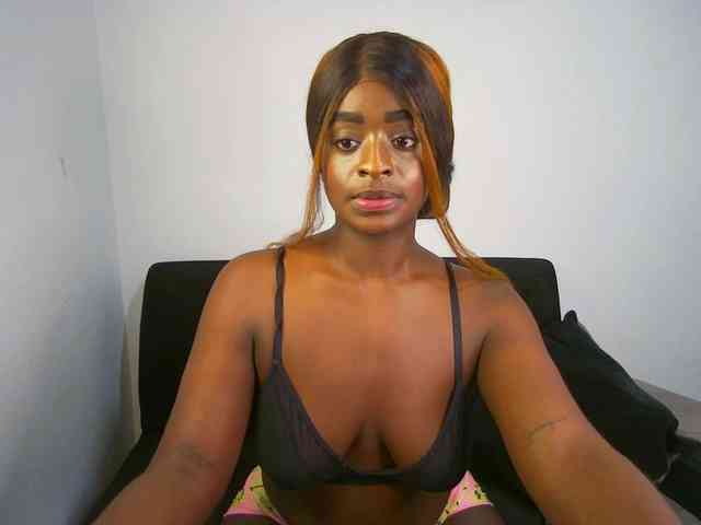 HannahCox19 webcam