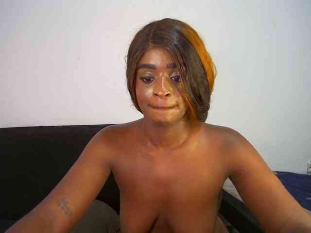 HannahCox19 webcam