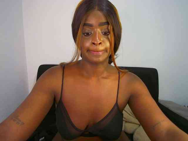 HannahCox19 webcam