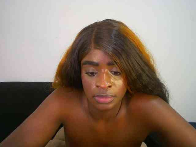 HannahCox19 webcam
