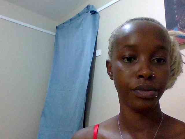 Mamaapussy webcam