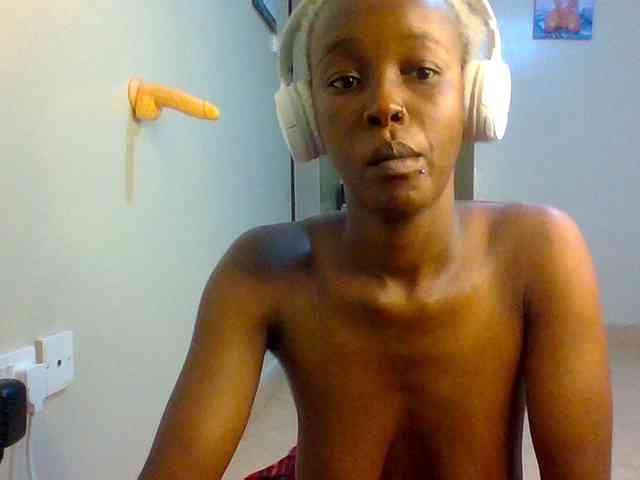 Mamaapussy webcam