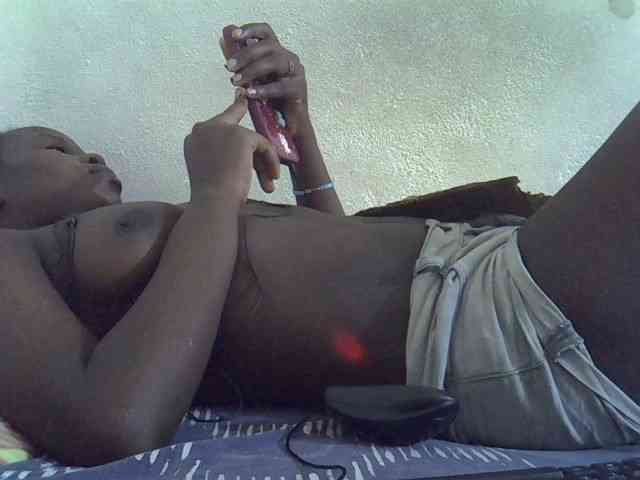 Africanasaucy webcam