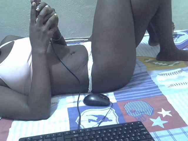 Africanasaucy webcam