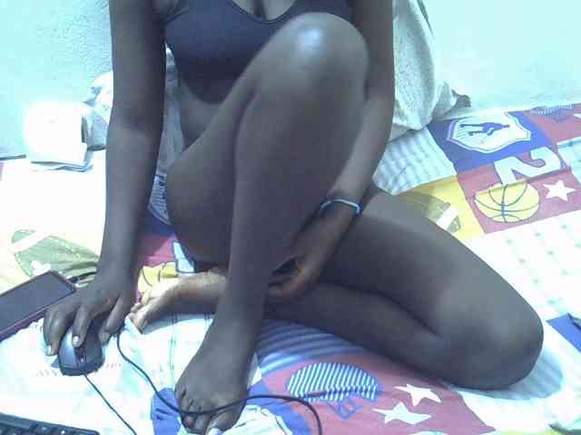 Africanasaucy webcam