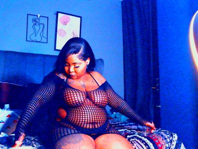 PearBlu38 live cam on BongaCams