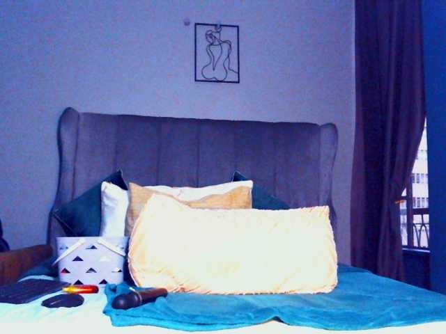 PearBlu38 live cam on BongaCams