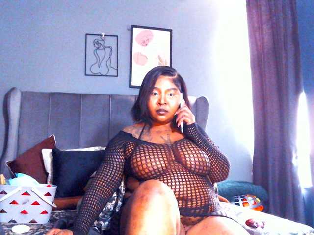 PearBlu38 live cam on BongaCams