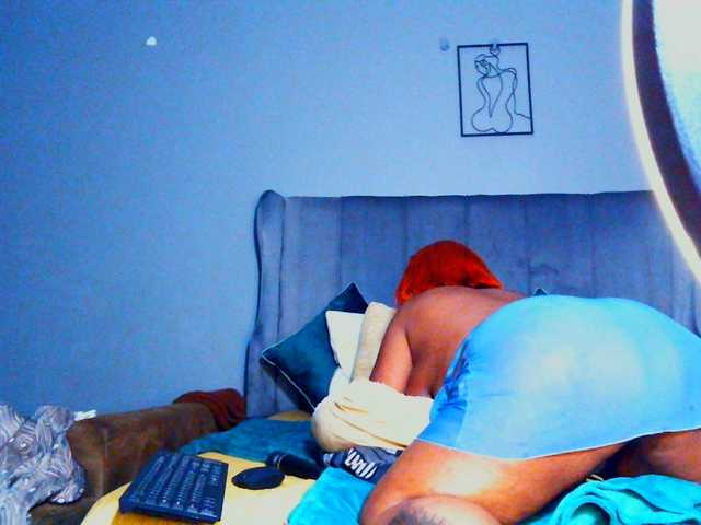 PearBlu38 live cam on BongaCams