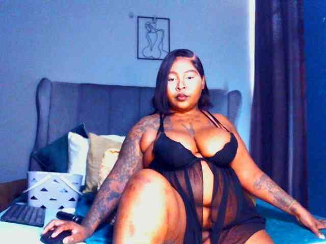 PearBlu38 Sex Cam Show
