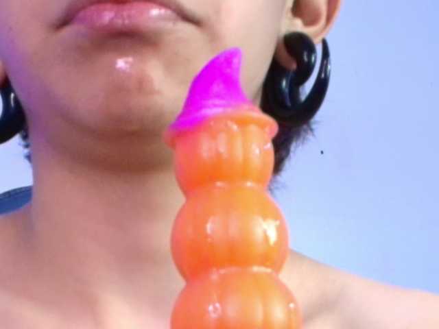 Nikkenyx live cam on BongaCams