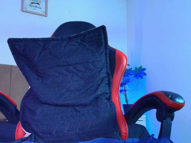 Nikkenyx live cam on BongaCams