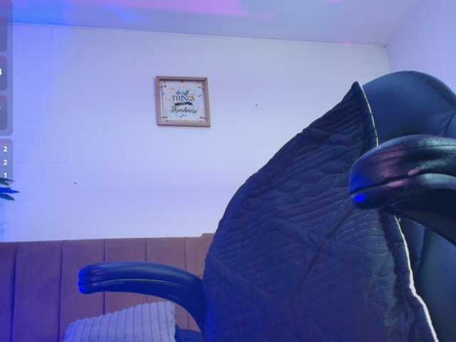 Nikkenyx live cam on BongaCams