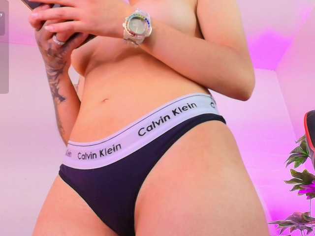 Nikkenyx live cam on BongaCams