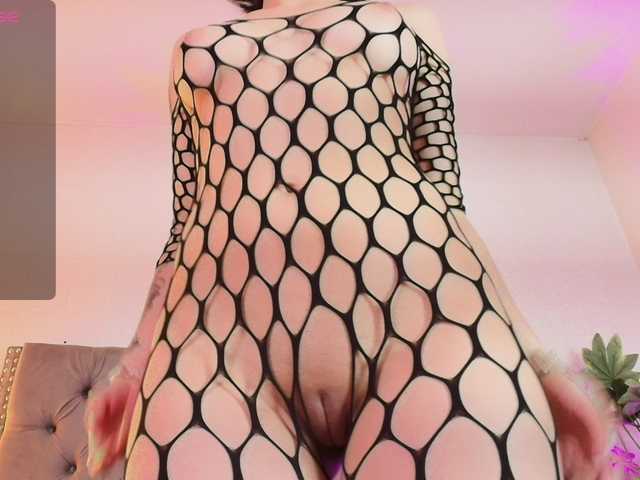 Nikkenyx live cam on BongaCams