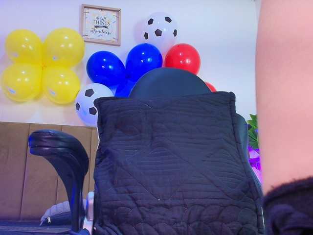 Nikkenyx live cam on BongaCams
