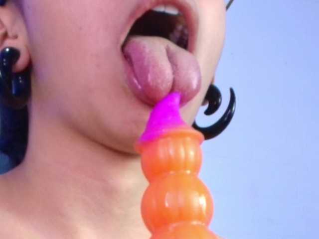 Nikkenyx live cam on BongaCams