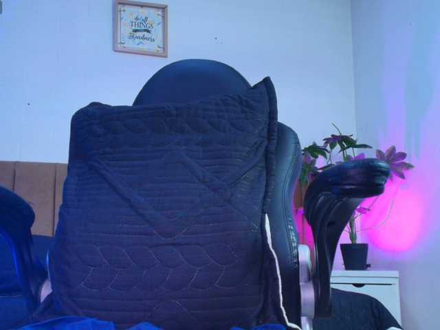 Nikkenyx live cam on BongaCams