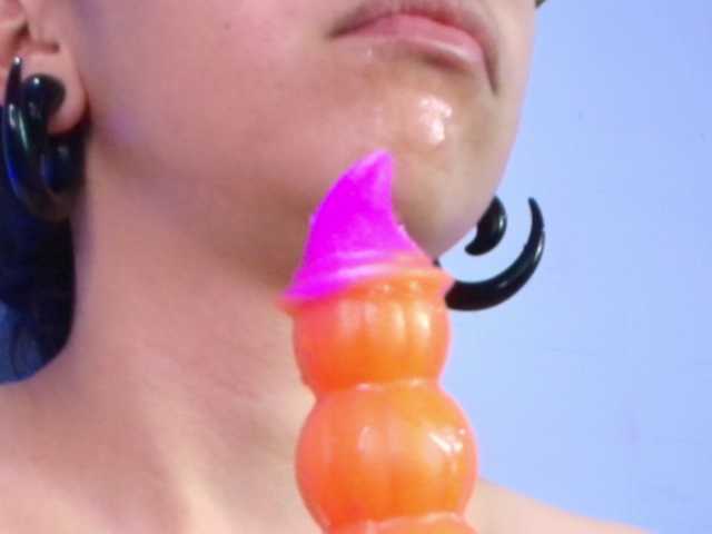 Nikkenyx live cam on BongaCams