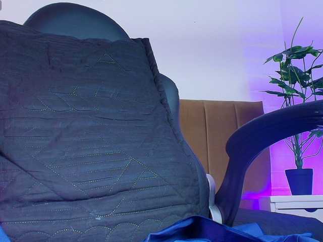 Nikkenyx live cam on BongaCams