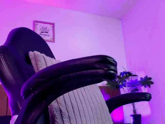 Nikkenyx Live Webcam on BongaCams