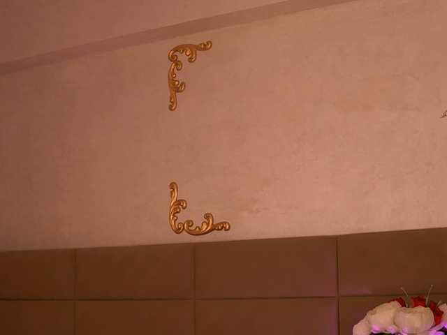 KyraCase live cam on BongaCams