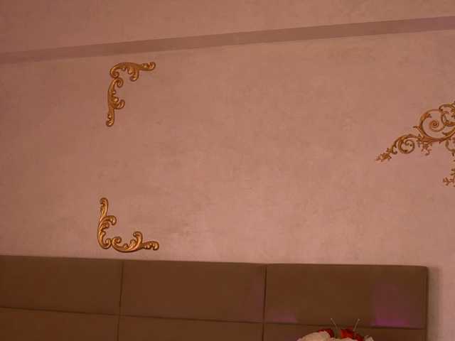 KyraCase live cam on BongaCams