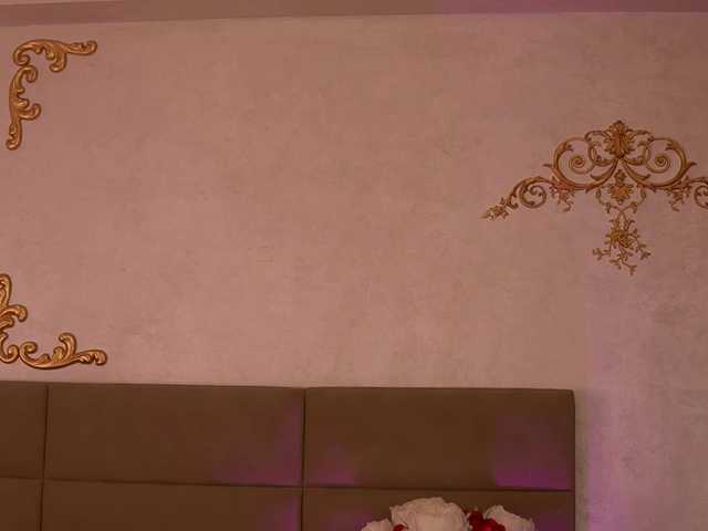 KyraCase live cam on BongaCams