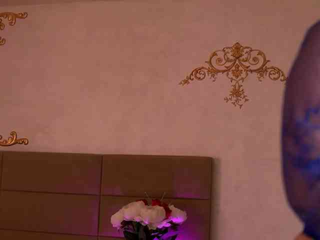 KyraCase Live Webcam on BongaCams