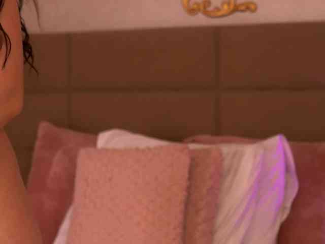 KyraCase webcam