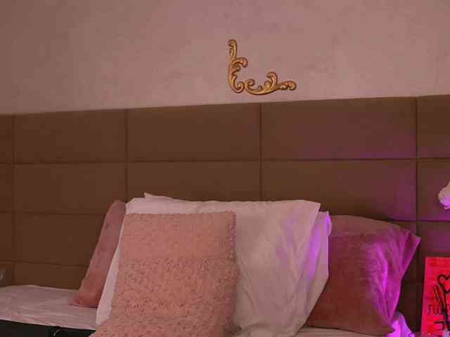 KyraCase webcam